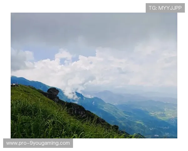 特色云端徒步穿越，科技与运动完美结合，十大经典徒步穿越